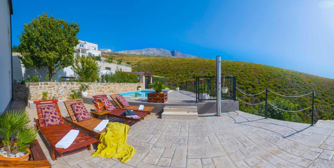 Hill Apartment With Private Pool Kučine 外观 照片