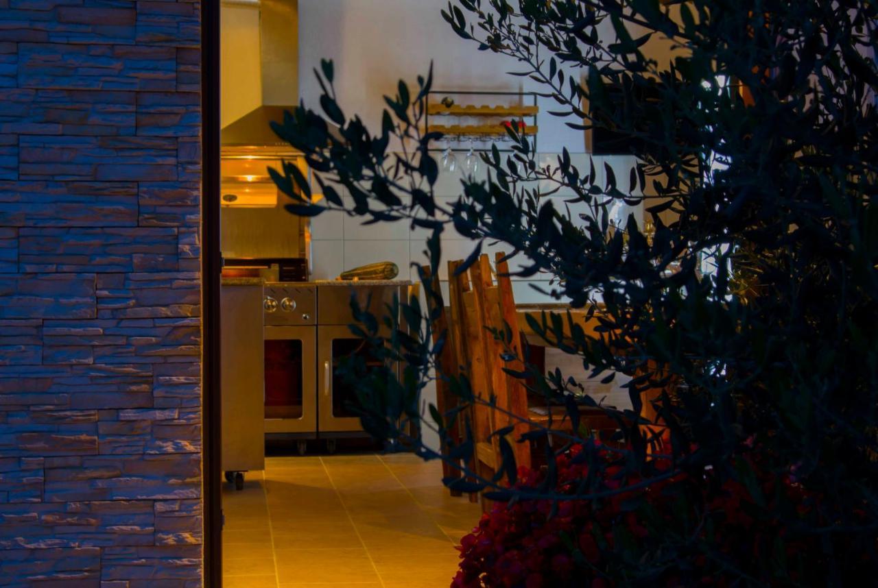 Hill Apartment With Private Pool Kučine 外观 照片